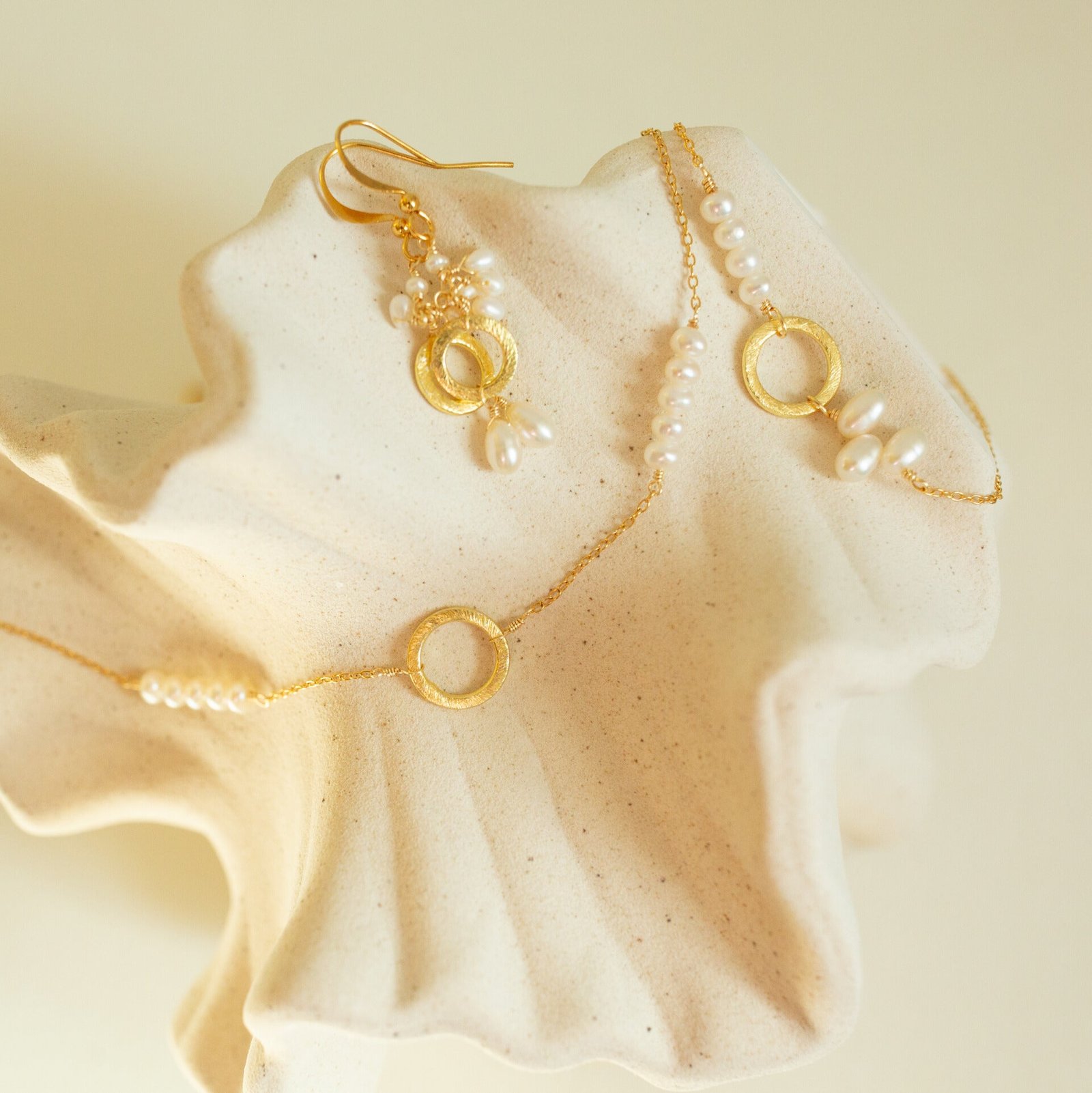 Pearl Solara Bracelet - Image 4