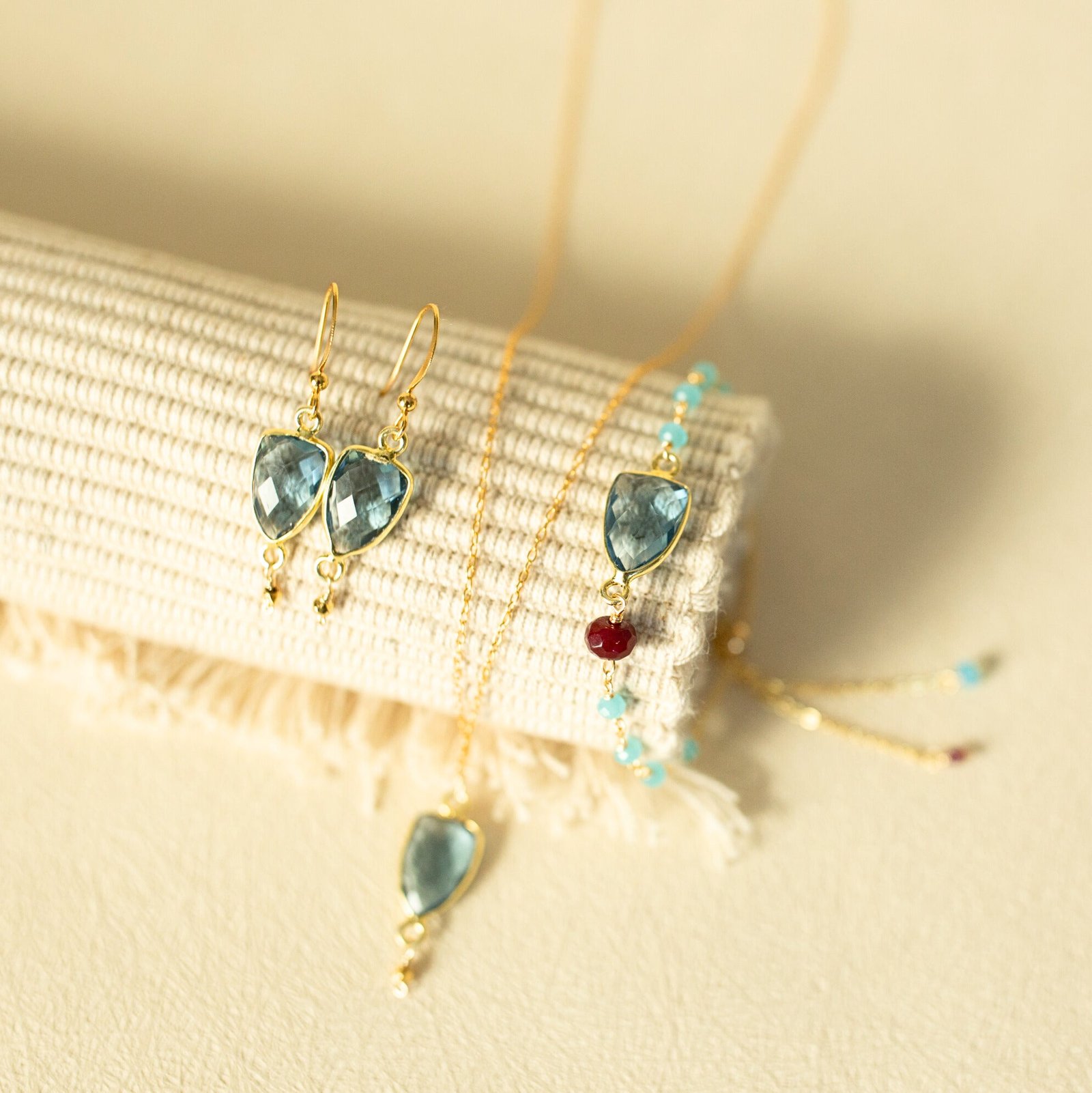 London Blue Silver Isla Necklace - Image 7